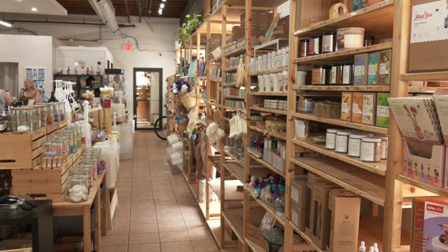 story-2-zero-waste-stores-vo-wccoalav.jpg 