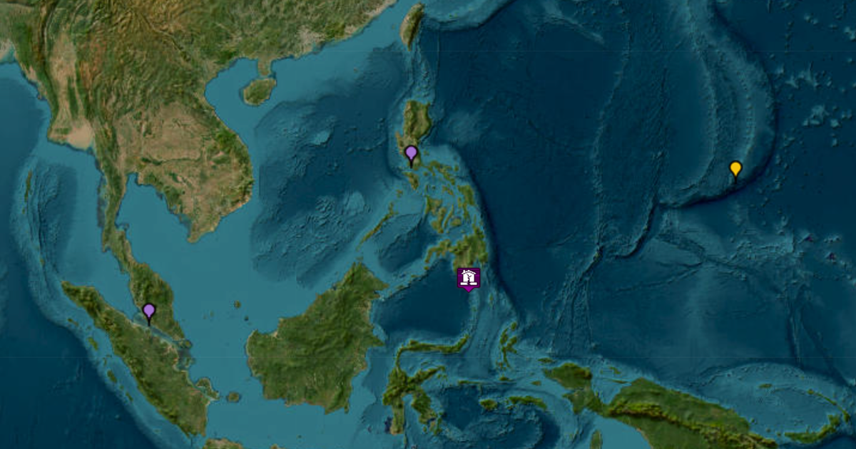 7.8 magnitude earthquake shakes southern Philippines, triggers tsunami watch