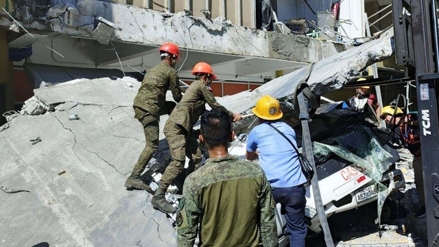 Powerful 8.2-magnitude earthquake strikes Mindanao, Philippines 