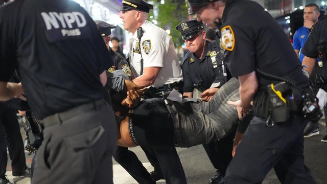 Thousands of Knicks fans caused chaos in Manhattan after historic NBA Finals comeback win 