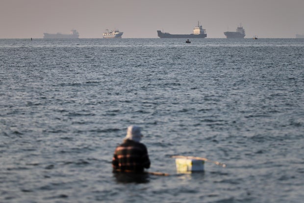 Despite Trump's assurances, shippers wait and see on Strait of Hormuz
