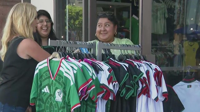 plaza-mexico.jpg 