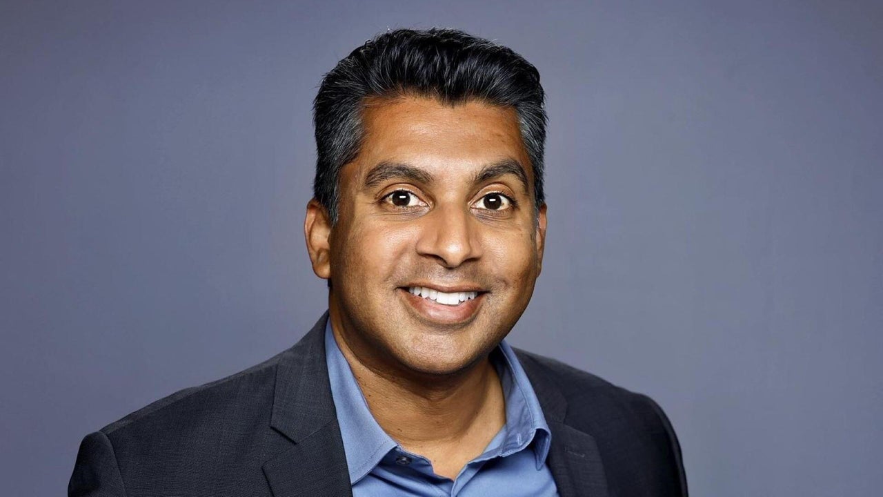 CBS News Team - Anchor & Correspondent Bios - CBS News