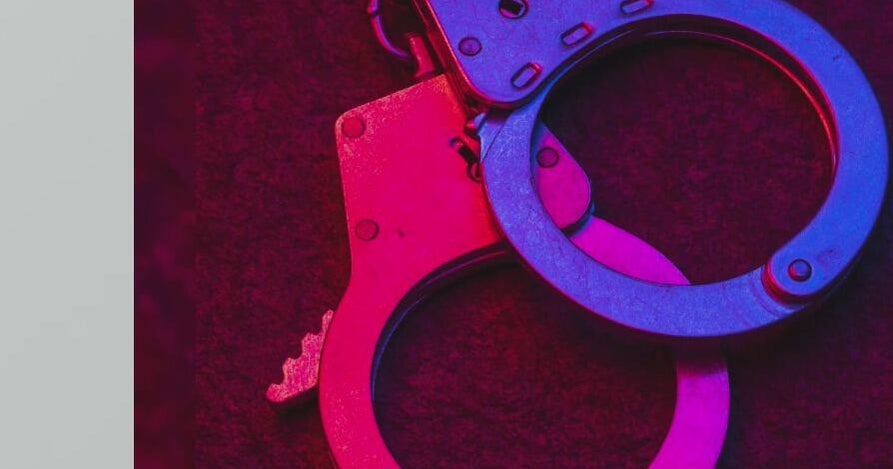 Father leaves young kids in hot car while getting massage