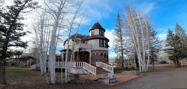 hartman-castle-1.jpg 