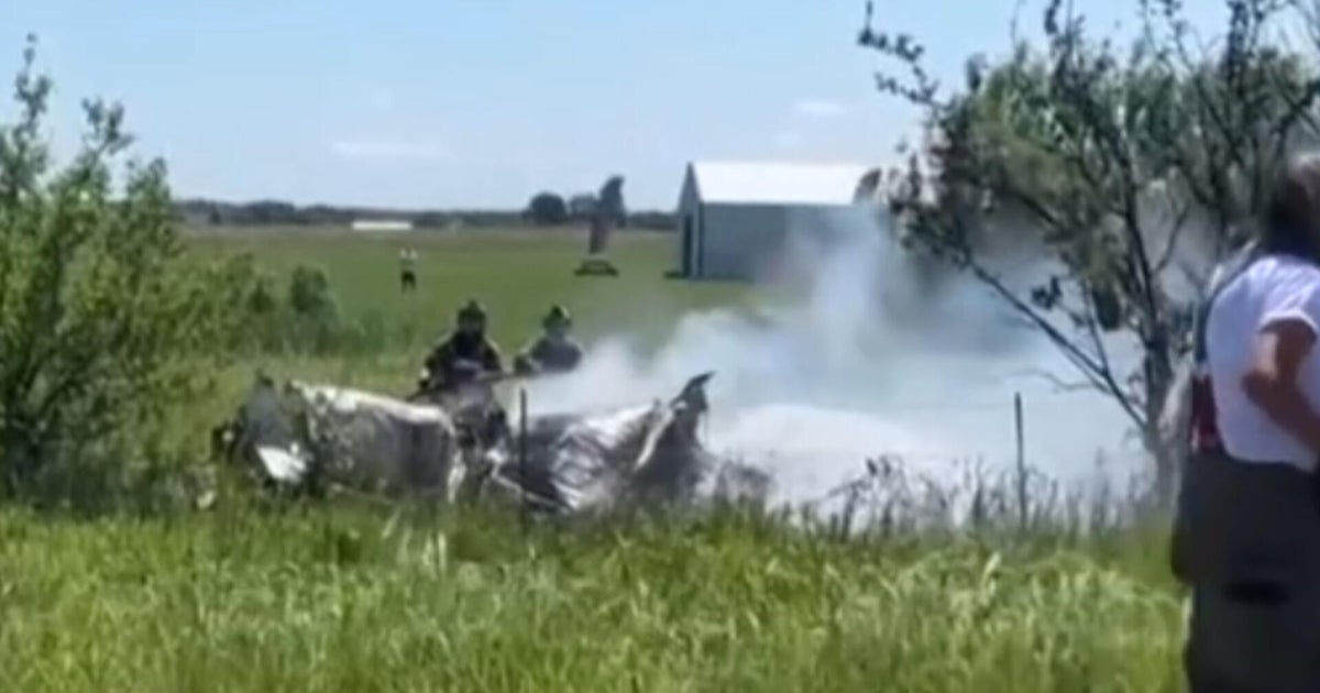 Witness says skydivers didn't have time to jump before Missouri plane crash that killed 12