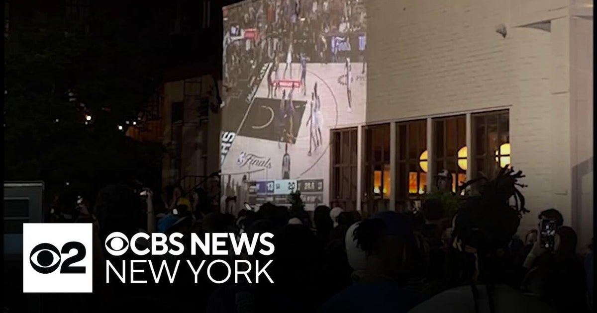 West Village pop-up projector watch party took Knicks madness up a ...