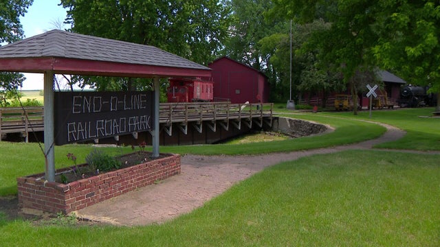 10p-end-o-line-park-pkg-fmn-wccoaolw-00-01-2412.jpg 