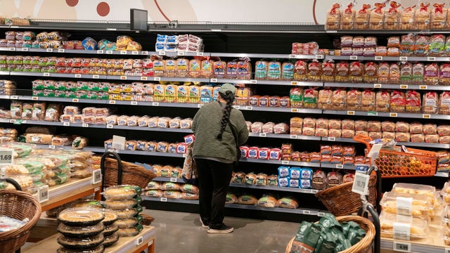 Amazon Fresh Grocery Stores Open After Redesigns 