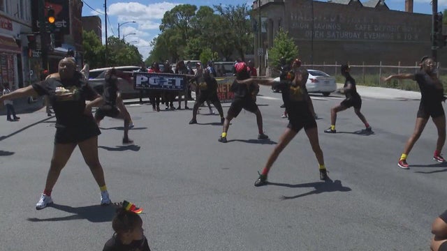 englewood-juneteenth-parade.jpg 
