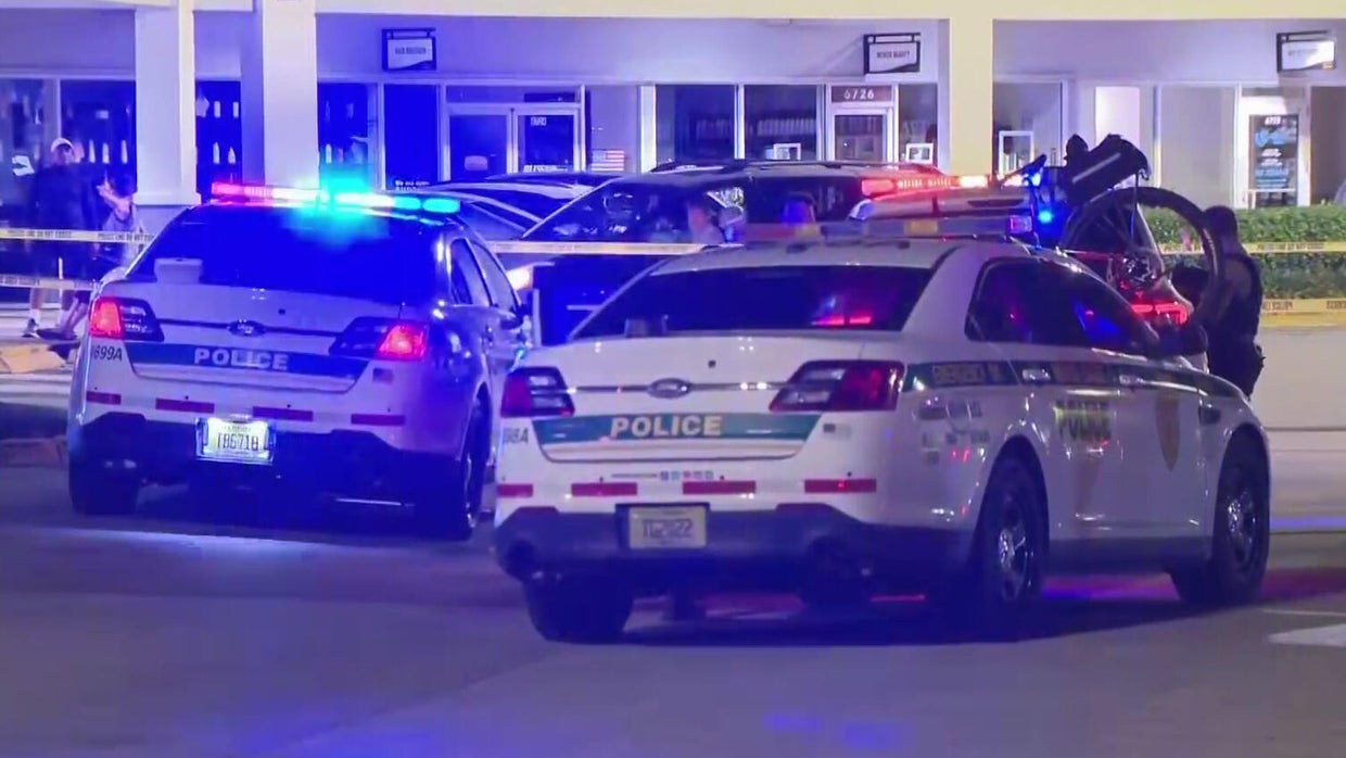 Man arrested after at least 3 injured in series of armed carjackings in ...
