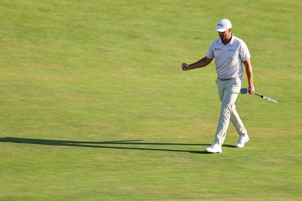 Wyndham Clark holds on to win U.S. Open