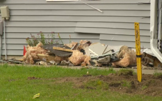 woodbury-car-into-townhomes.png