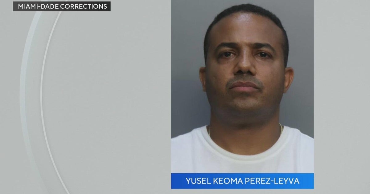 Uber driver arrested in Miami Beach, accused of raping passenger - CBS ...