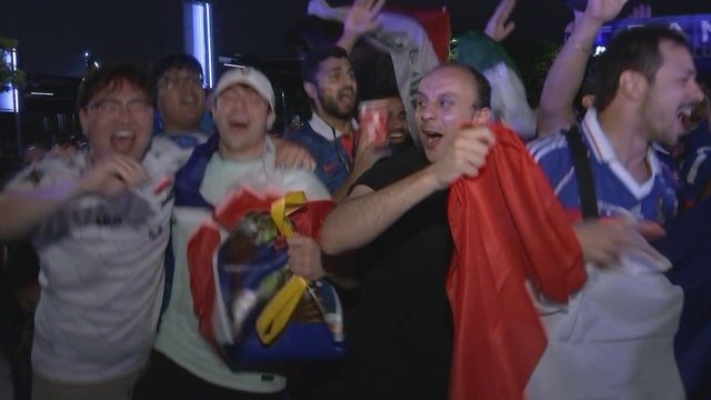 23vo-ea-france-iraq-world-cup-fans-transfer-frame-88.jpg 