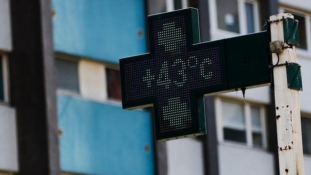 APTOPIX France Extreme Weather Heat 