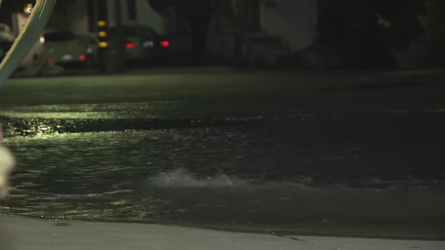 east-hollywood-water-main-break.png 