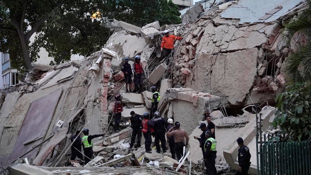 TOPSHOT-VENEZUELA-EARTHQUAKE 