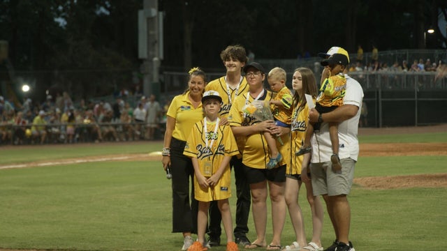 ot-savannahbananas-3678265-640x360.jpg 