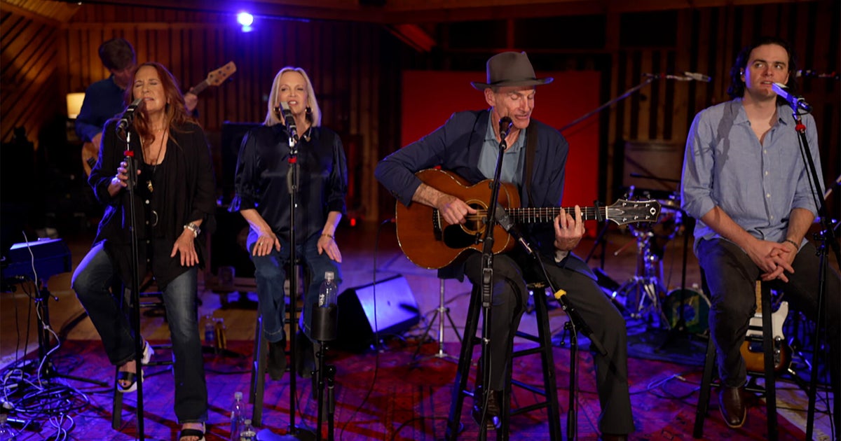 Web extra: James Taylor sings "On The 4th Of July"