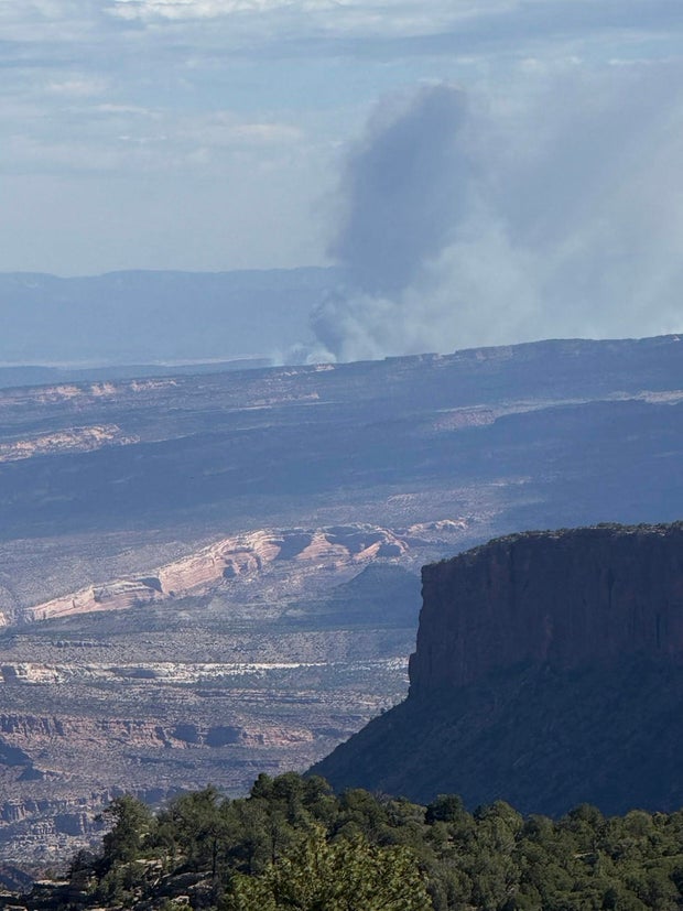 jones-fire-1-moab-valley-fire-department-on-fb.jpg 