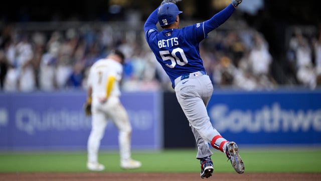 Los Angeles Dodgers v San Diego Padres 