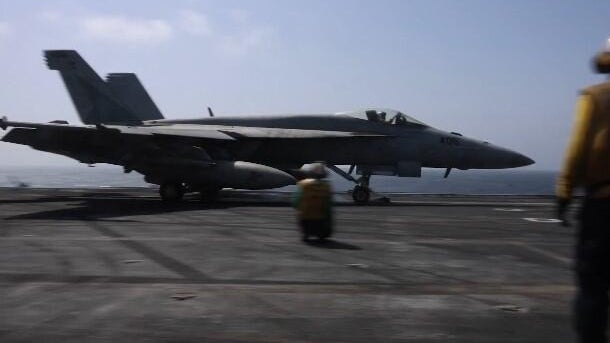 us-fighter-jet-iran.jpg 