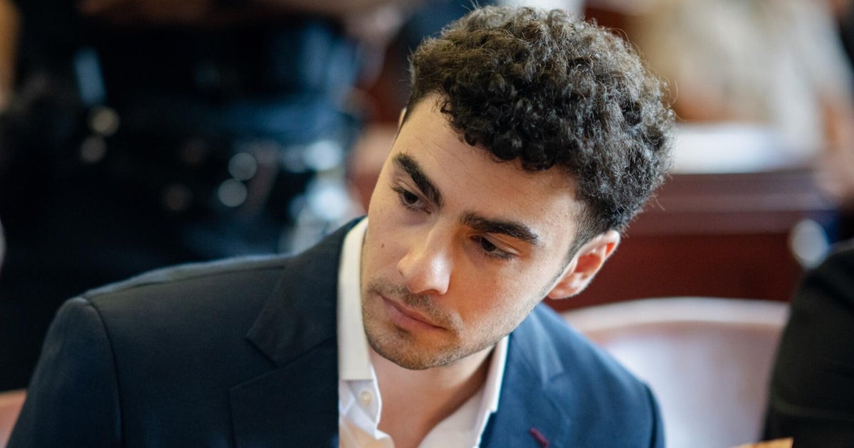 Luigi Mangione due in federal court for pretrial hearing