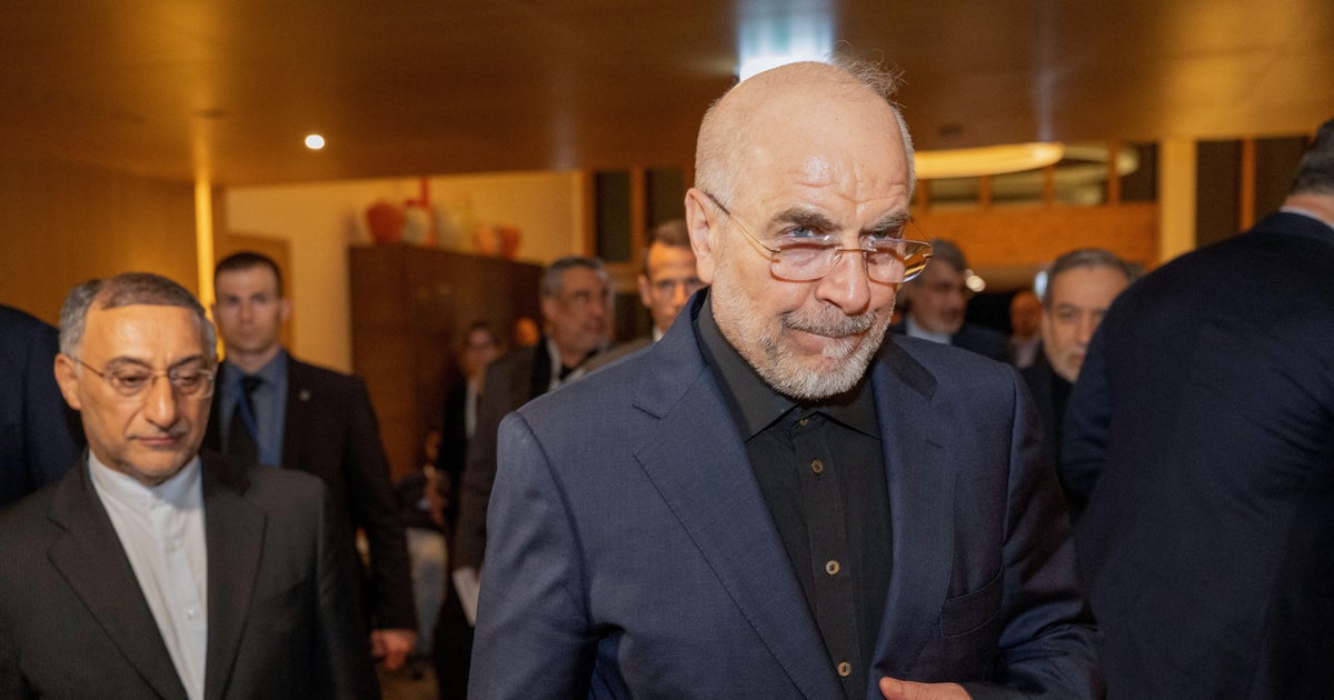 Iran's top negotiator says country ready for war as peace talks inch along
