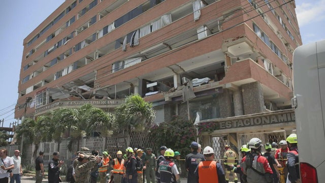 a41-galvez-venezuela-quake-063026en-aircut-no-tag-final-frame-490.jpg 