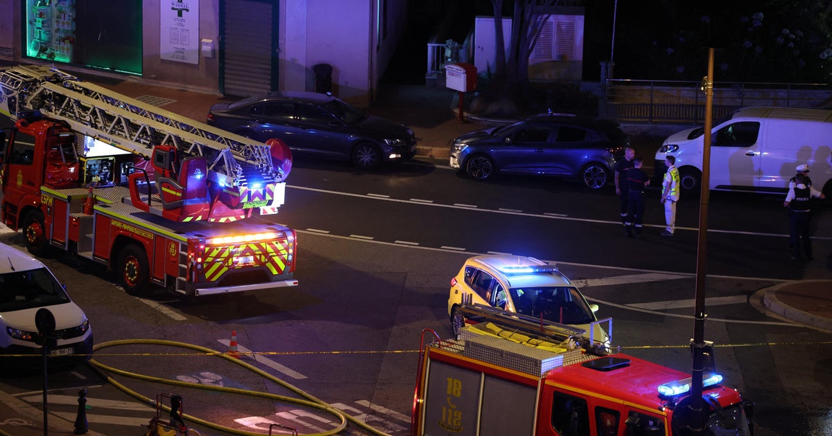 Monaco explosion injures 3, suspect flees to France