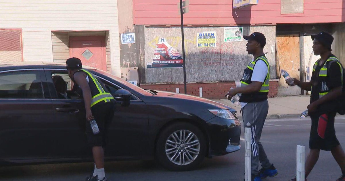 Englewood First Responders helping to keep residents safe amid dangerous heat