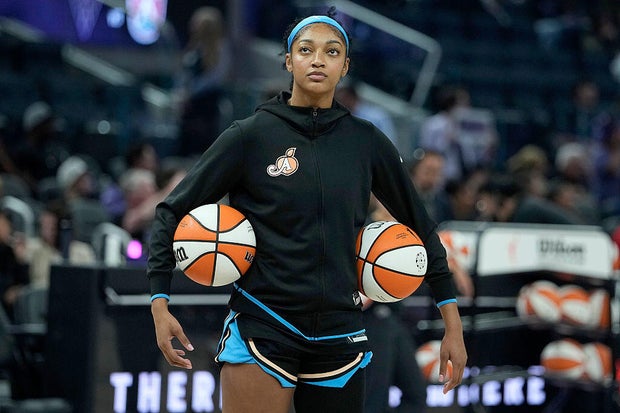 Atlanta Dream v Golden State Valkyries 