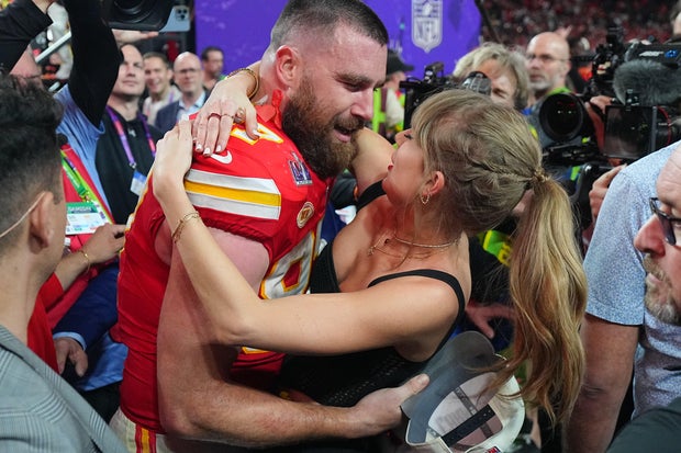 Travis Kelce and Taylor Swift at the Super Bowl in 2024 