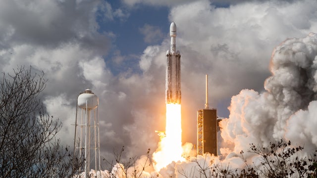 Falcon Heavy - Viasat 3 F3 