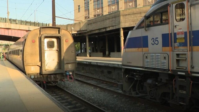 trains.jpg 