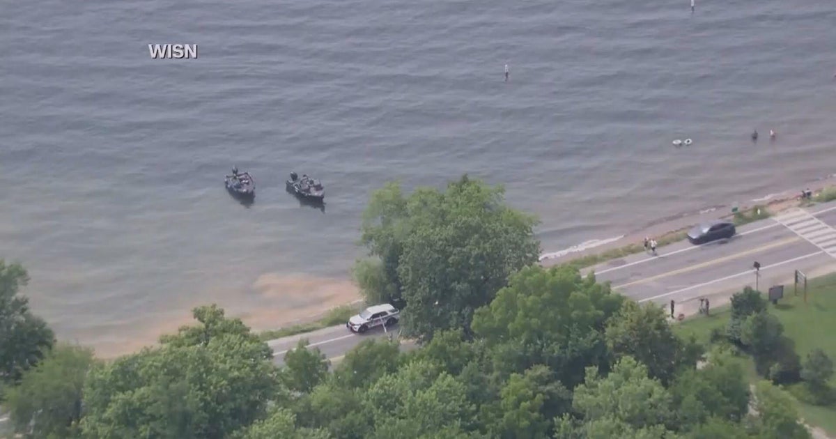 3 dead after boat capsizes on Geneva Lake during severe storm