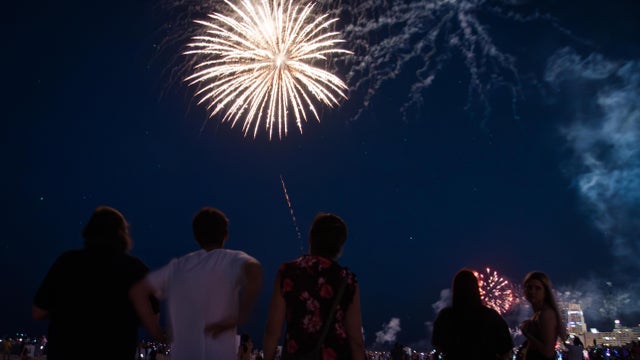cbsmimai-fireworks-1.jpg 