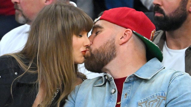 taylor-travis.jpg 