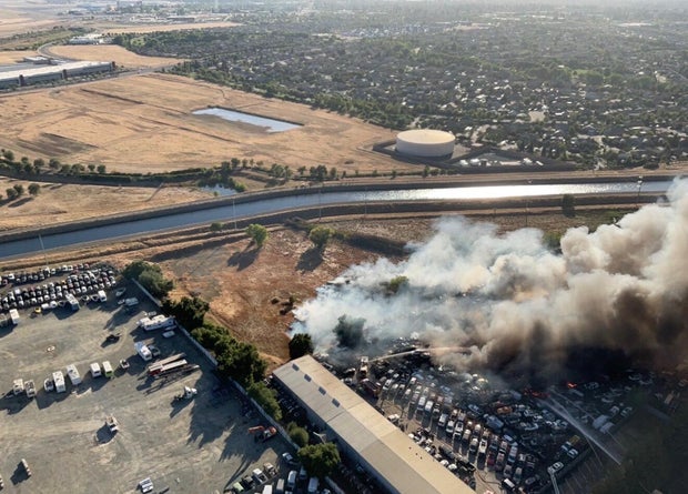 recyle-rd-fire-sac-metro-fire.jpg 