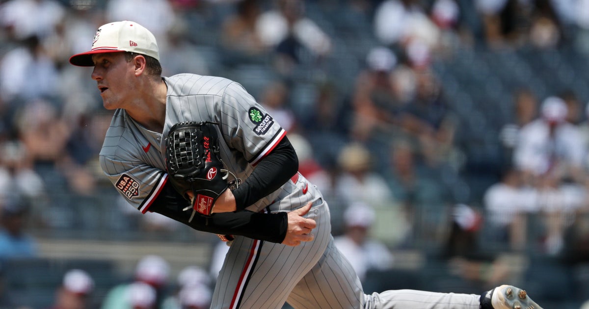 Twins RHP Zebby Matthews leaves game against Yankees with right foot injury