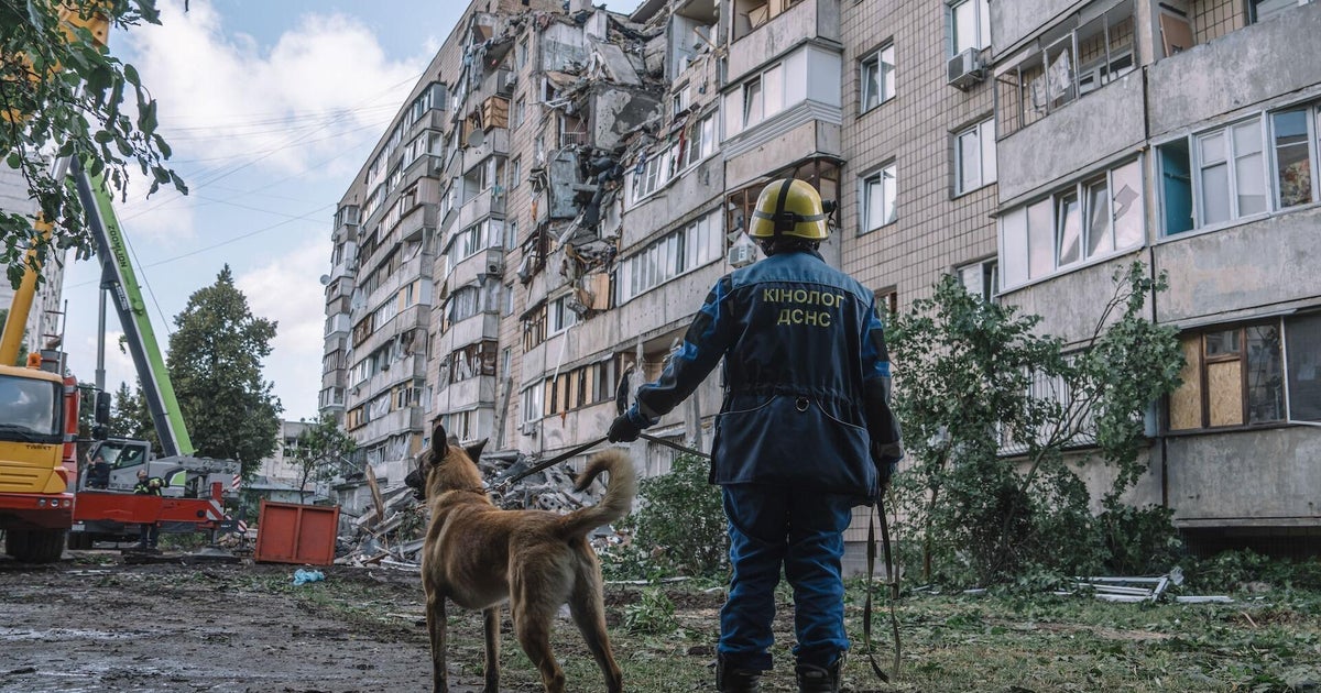 Russia launches deadly attack in Ukraine as Zelenskyy urges NATO for air defense help