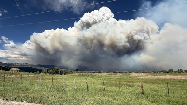gold-mountain-fire.jpg 