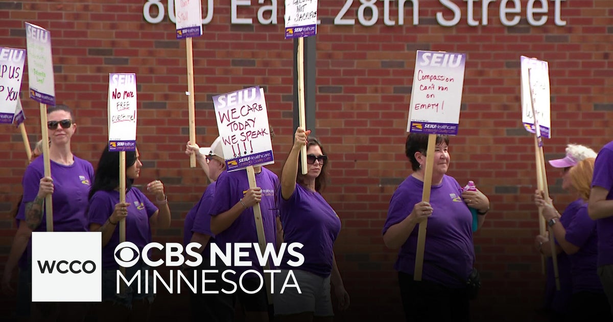 Minneapolis hospice workers strike amid push for 1st union contract