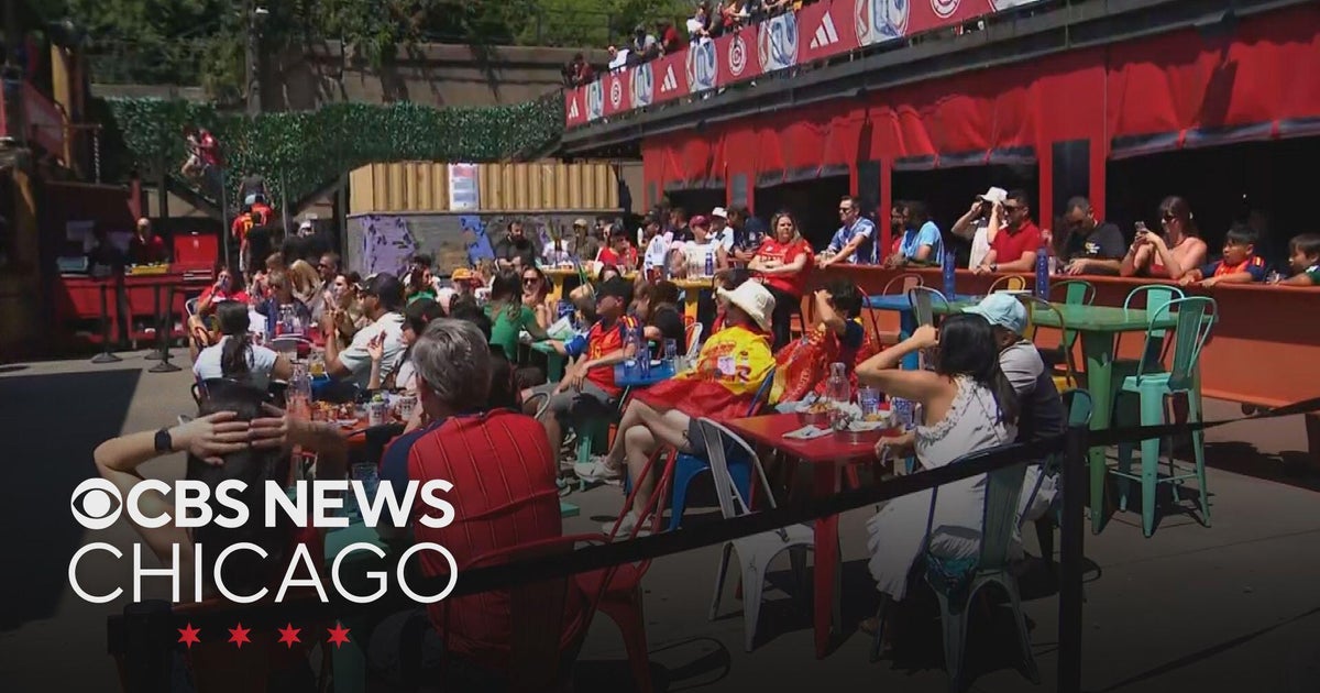 Chicago fans gather for US vs. Belgium World Cup knockout game