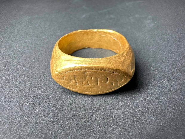 2,000-year-old gold rings and human bones found by archaeologists