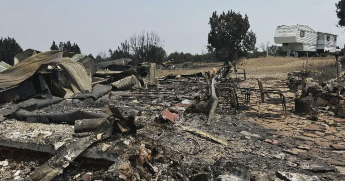 Colorado residents, first responders push through despite losing homes in Aspen Acres Fire