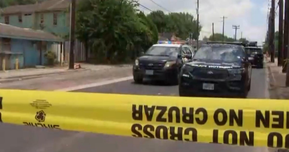 ICE agent fatally shoots man in Houston