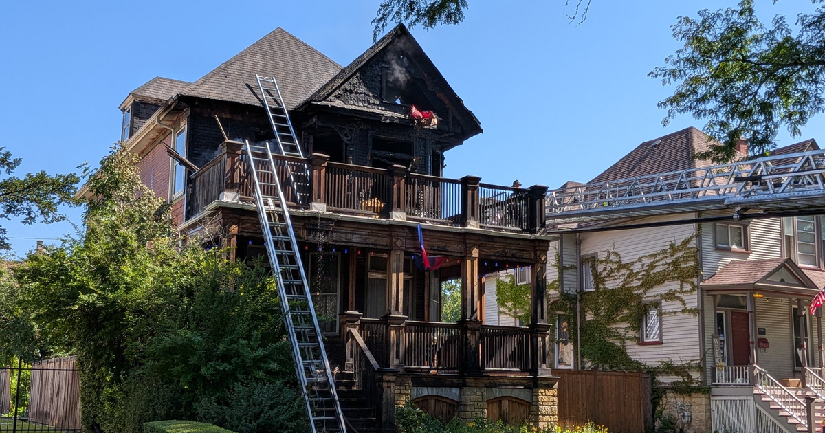 Firefighter hospitalized after fire in historic house in South Austin, sources say