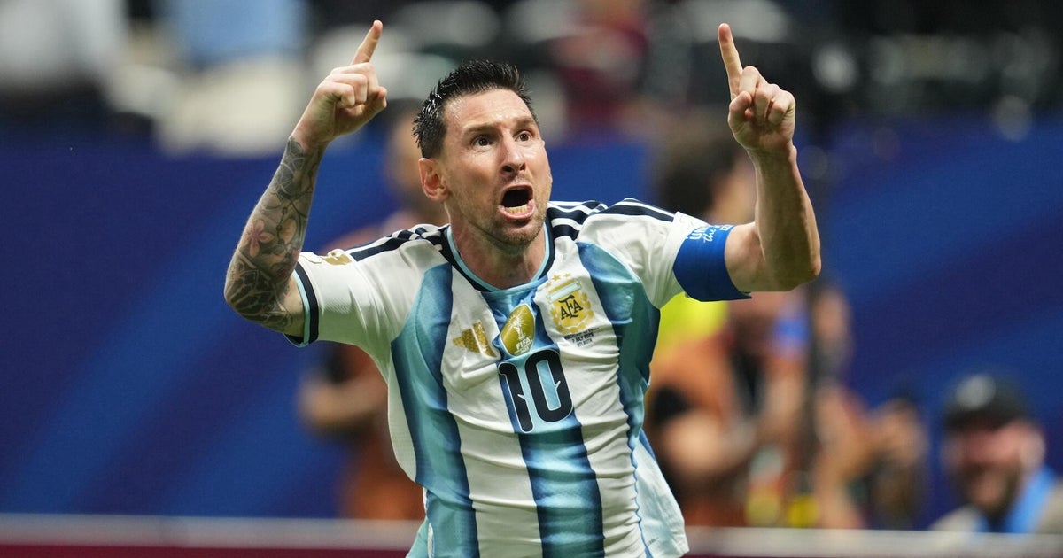 Argentina defeats Egypt in World Cup while Switzerland stuns Colombia in penalty kicks